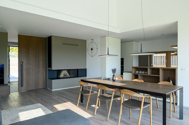 Ime projekta in lokacija: HIŠA ST, OSREDNJA SLOVENIJA Avtor: Marjeta Černe u.d.i.a.