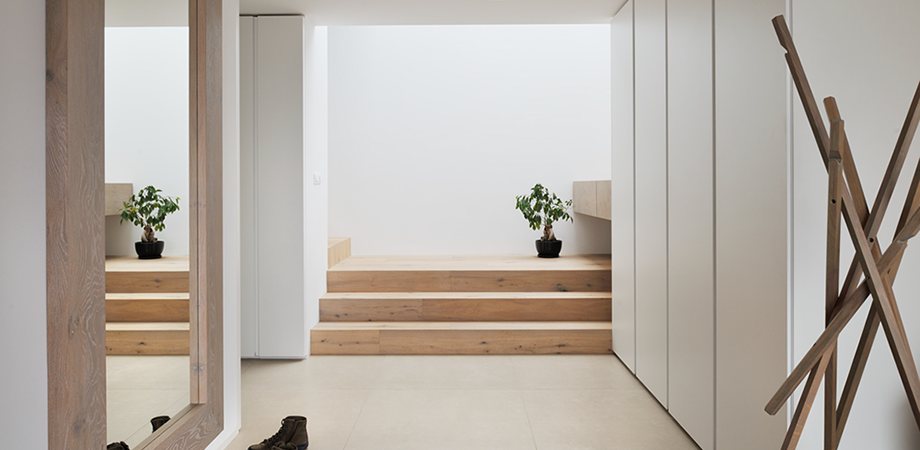 Ime projekta in lokacija: HIŠA MR, OSREDNJA SLOVENIJA, Avtor: Marjeta Černe u.d.i.a